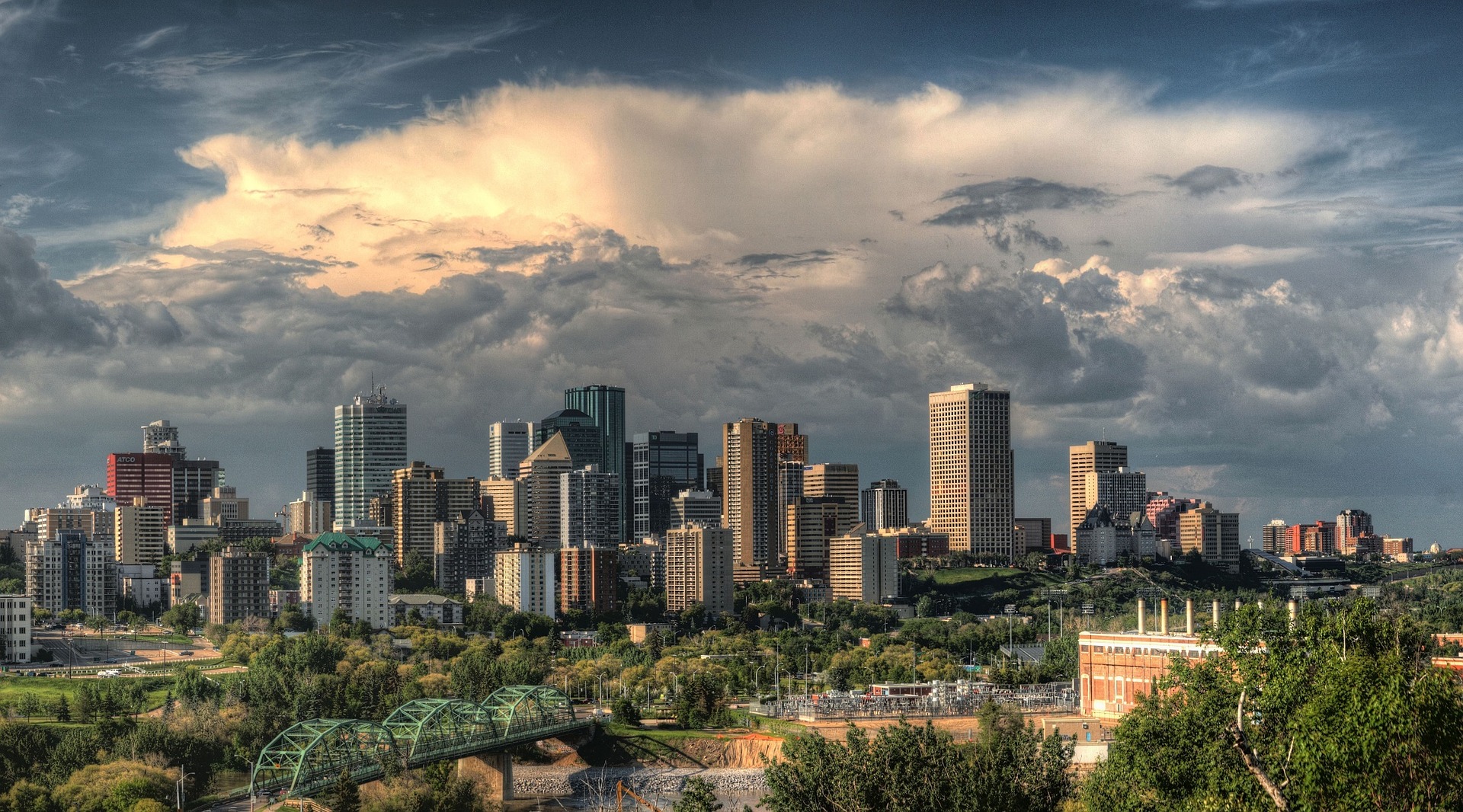 MaxWell Devonshire Realty (Sherwood Park) Office